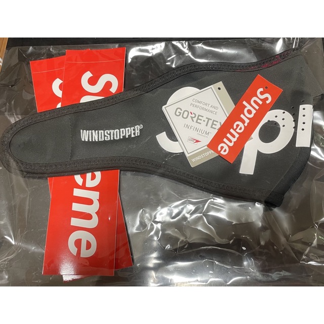 Supreme WINDSTOPPER Facemask 