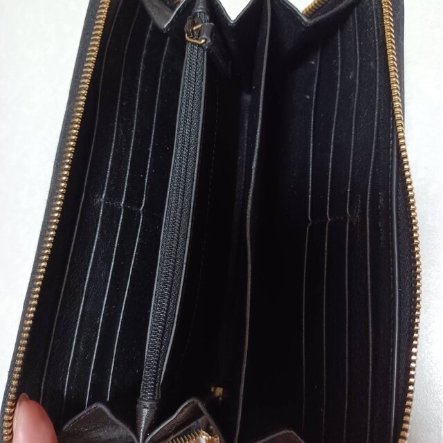 Yves Saint Laurent(イヴサンローラン)のイブ・サンローラン 長財布 レディースのファッション小物(財布)の商品写真