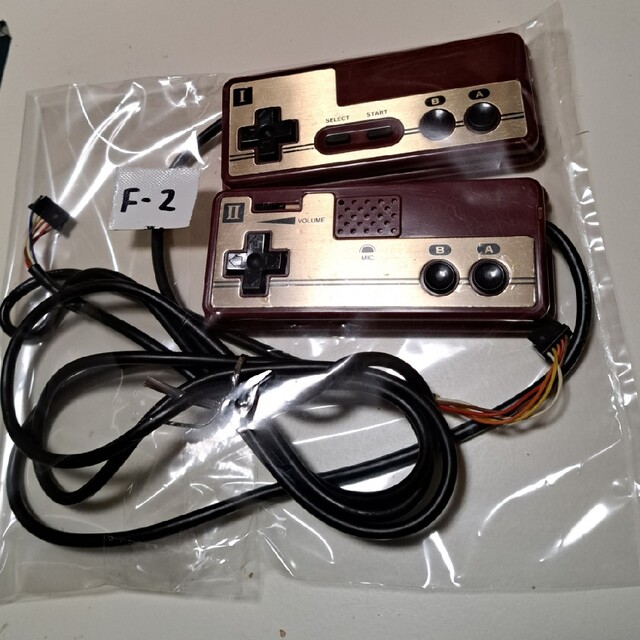 ファミリーコンピュータ コントローラー | フリマアプリ ラクマ