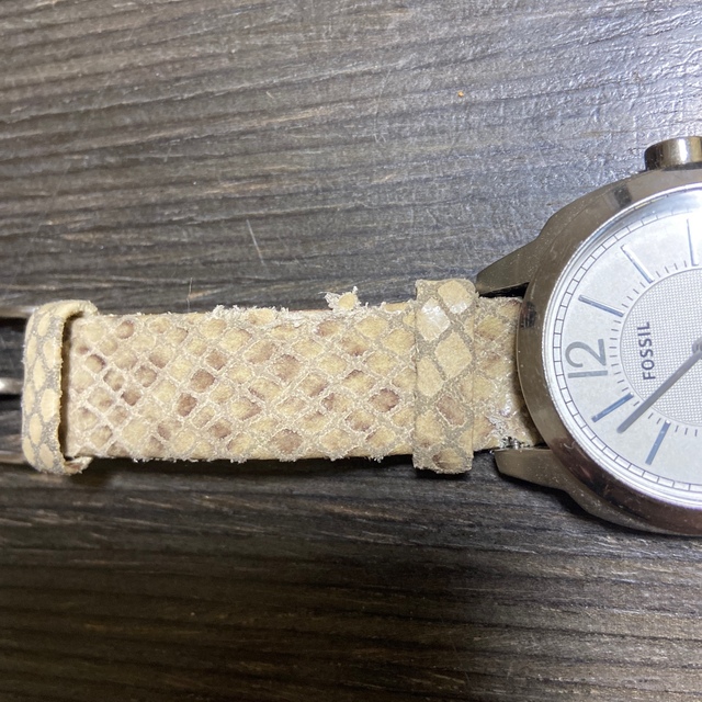 FOSSIL(フォッシル)のFOSSIL フォッシル へび柄 レザーベルト 腕時計 レディースのファッション小物(腕時計)の商品写真