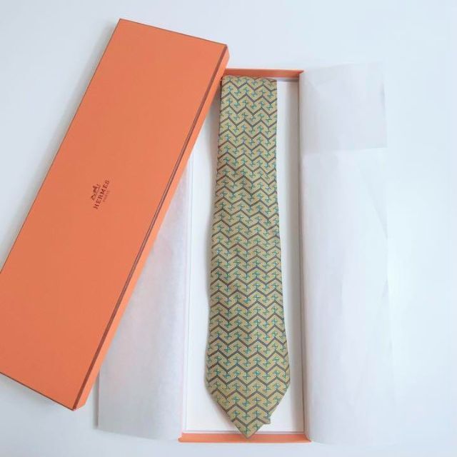 Hermes - エルメス HERMES 最高級シルク100%【正規品】ネクタイ 総柄