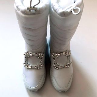 ROGER VIVIER 新品.5 ロジェ ヴィヴィエ ヴィヴ ラン ヴィヴラン