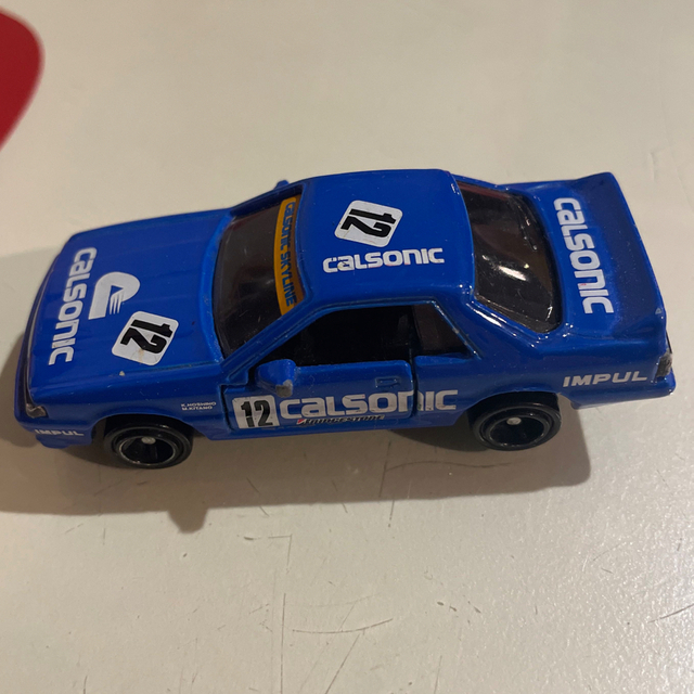 Takara Tomy - トミカ カルソニック スカイライン GTS-R R31の Takara Tomy - トミカ カルソニック スカイライン GTS-R R31の