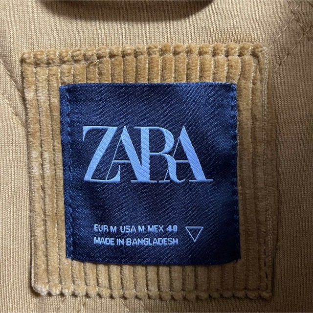 ZARA(ザラ)のZARA ザラ　中綿コーディロイジャケット　刺繍ロゴ　メンズMサイズ メンズのジャケット/アウター(ブルゾン)の商品写真