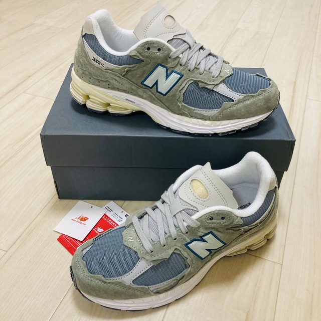 New Balance(ニューバランス)の未使用 ニューバランスM2002 RDD 27cm メンズの靴/シューズ(スニーカー)の商品写真