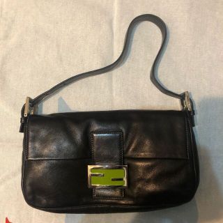 フェンディ(FENDI)のFENDI バッグ　黒(ショルダーバッグ)