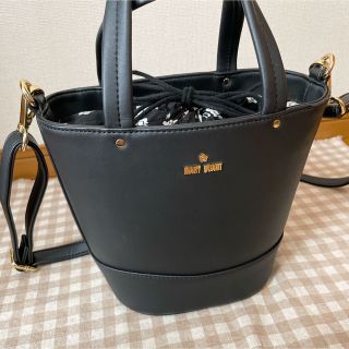 マリークワント(MARY QUANT)のMARY QUANT バケツフォルム 2WAYショルダー　マリークワント(ショルダーバッグ)