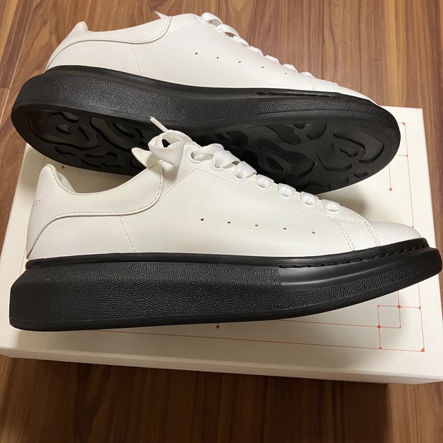 Alexander McQueen - 新品未使用 アレキサンダーマックィーン Alexander McQueen - 新品未使用 アレキサンダーマックィーン