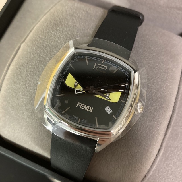 FENDI - 新品 FENDI MOMENT 腕時計 レディース ブラック ダイヤモンド