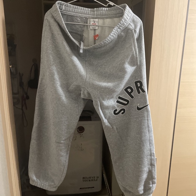 supreme nike スウェットパンツ