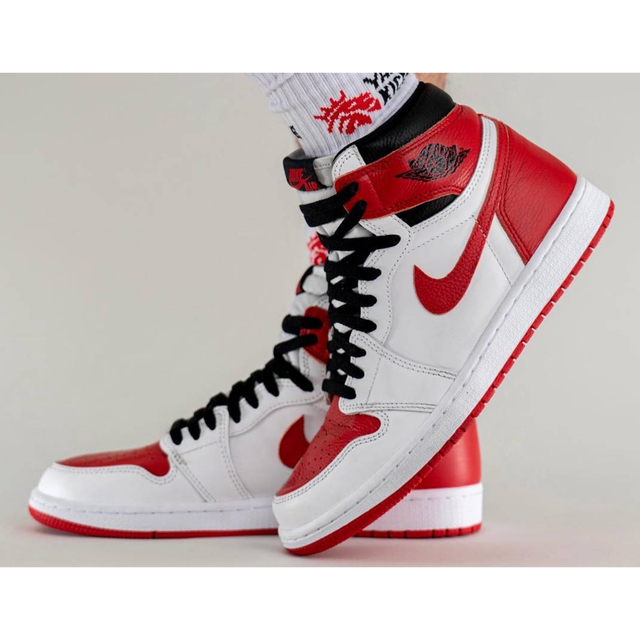 NIKE Air Jordan 1 Retro High OG Heritage