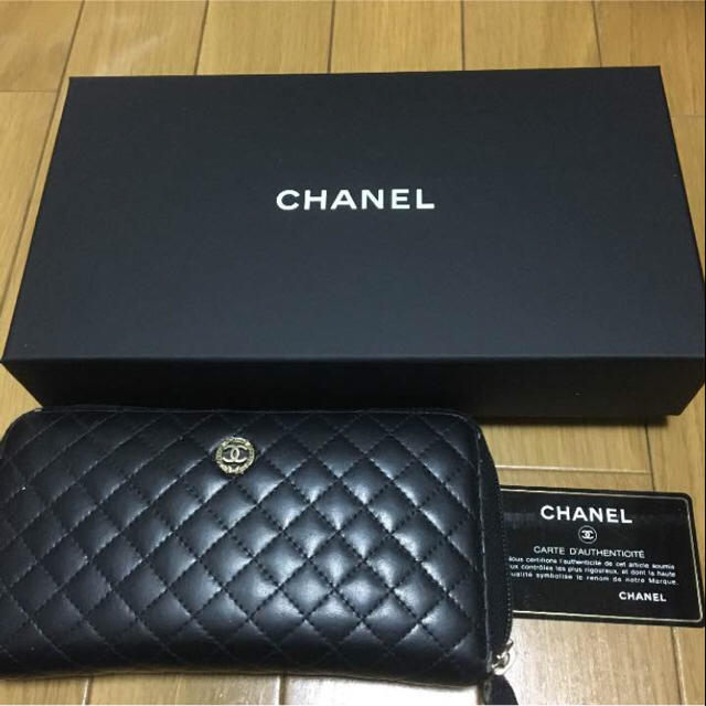 CHANEL(シャネル)の【限定品】CHANEL マトラッセ 財布 レディースのファッション小物(財布)の商品写真