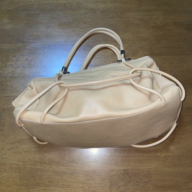Emporio Armani(エンポリオアルマーニ)のEMPOROARMANIエンポリアルマーニハンドバック レディースのバッグ(ハンドバッグ)の商品写真