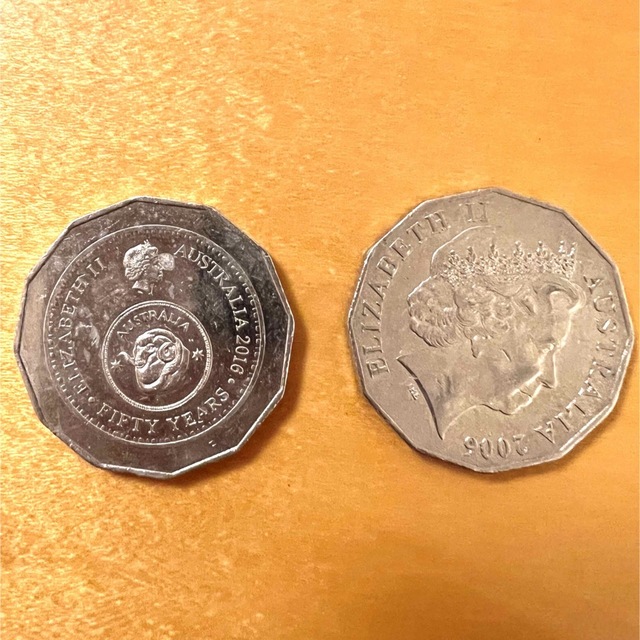 外貨　硬貨　オーストラリア　50セント エンタメ/ホビーの美術品/アンティーク(貨幣)の商品写真