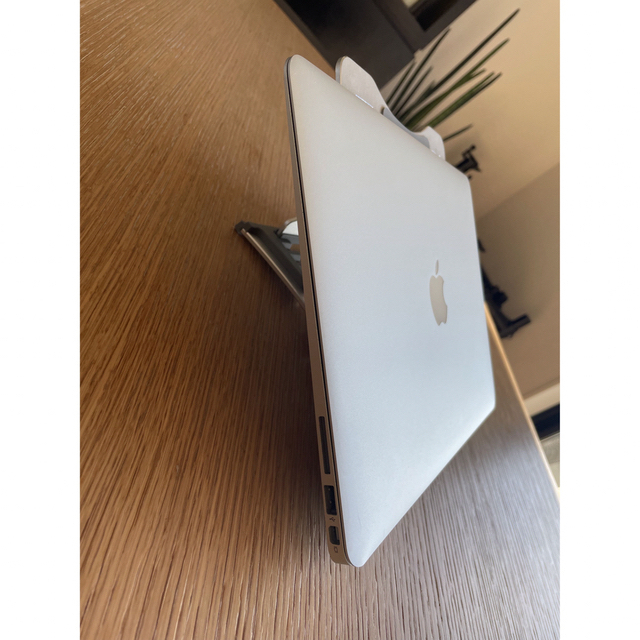 MacBook Air　13インチ　ACアダプター付