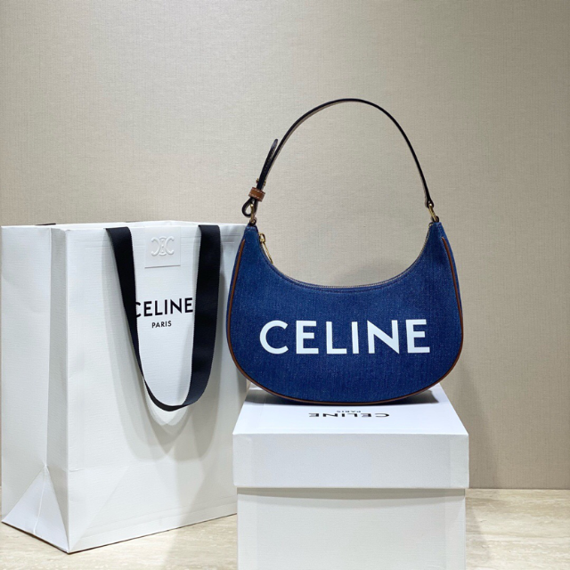 即納!最大半額!】 celine - セリーヌ AVA ショルダーバッグ