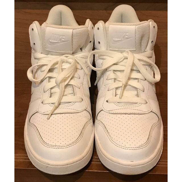NIKE - 美品 NIKE 25.0 コート バーロウ ミッド ハイカット NIKE - 美品 NIKE 25.0 コート バーロウ ミッド ハイカット