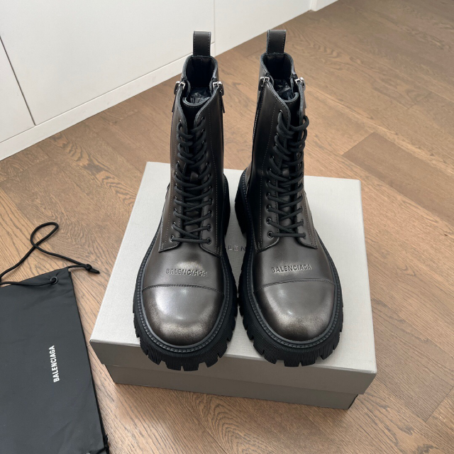 激安通販 Balenciaga - バレンシアガ TRACTOR 20MM ブーツ ブーツ