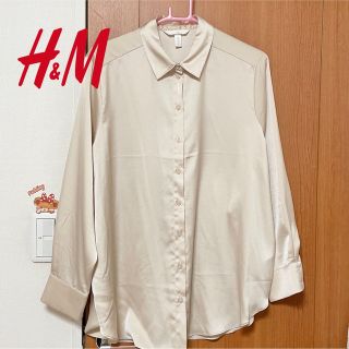 エイチアンドエム(H&M)の H&M サテンシャツ　ベージュ(シャツ/ブラウス(長袖/七分))