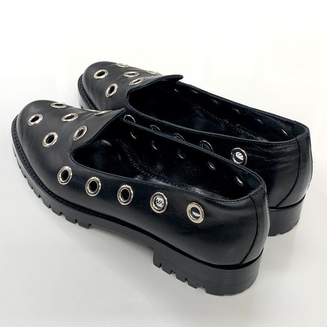 MANOLO BLAHNIK(マノロブラニク)の5617 マノロブラニク ＤＲＡＴＴ レザー ホール ローファー ブラック レディースの靴/シューズ(ローファー/革靴)の商品写真
