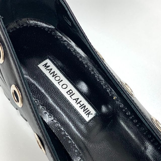 MANOLO BLAHNIK(マノロブラニク)の5617 マノロブラニク ＤＲＡＴＴ レザー ホール ローファー ブラック レディースの靴/シューズ(ローファー/革靴)の商品写真