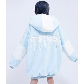 TRAVAS TOKYO - トラバストーキョー アウターの通販 by にゃん