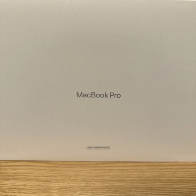 MacBook Pro M2 8GB 整備済製品　使用済み