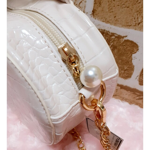 サンリオ ハローキティ ♡ Bling me! ショルダーバッグ ハンドバッグ