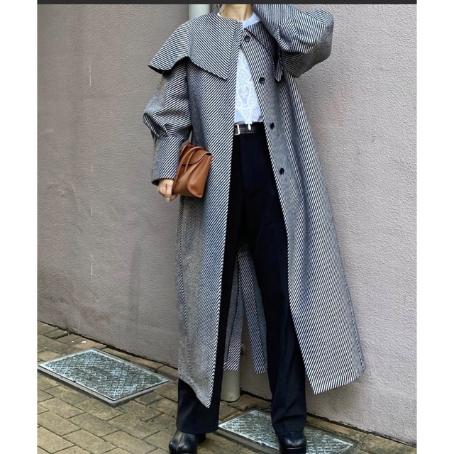 Ameri VINTAGE(アメリヴィンテージ)のAmeri 2WAY CAPE PUFF SLEEVE COAT レディースのジャケット/アウター(ロングコート)の商品写真