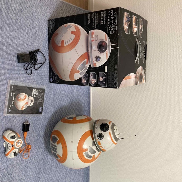 長期保管品のため動作確認済 スターウォーズヒーロードロイドBB-8完全インタラクティブドロイド