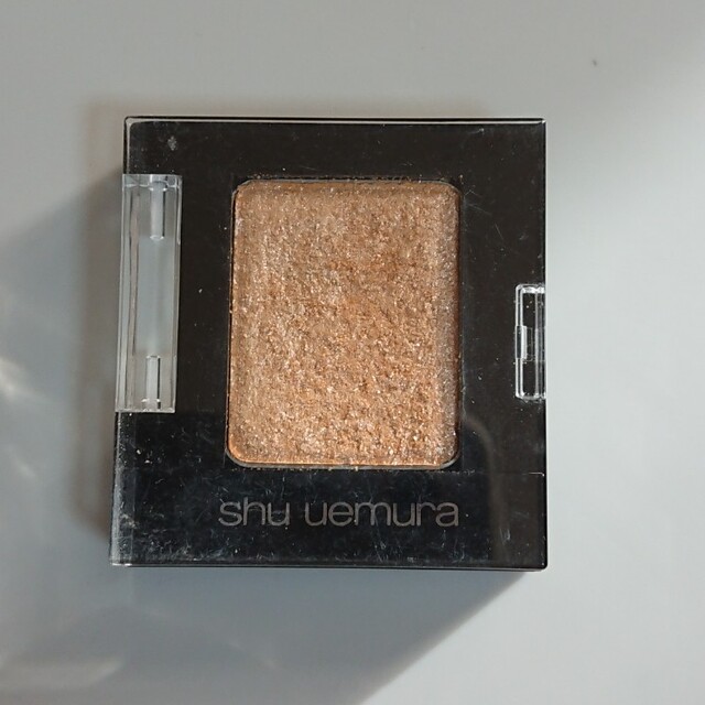 shu uemura(シュウウエムラ)のシュウウエムラ  アイシャドー  ゴールド コスメ/美容のベースメイク/化粧品(アイシャドウ)の商品写真