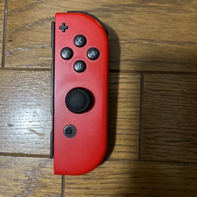 Joy-Con 右　ジャンク エンタメ/ホビーのゲームソフト/ゲーム機本体(家庭用ゲーム機本体)の商品写真