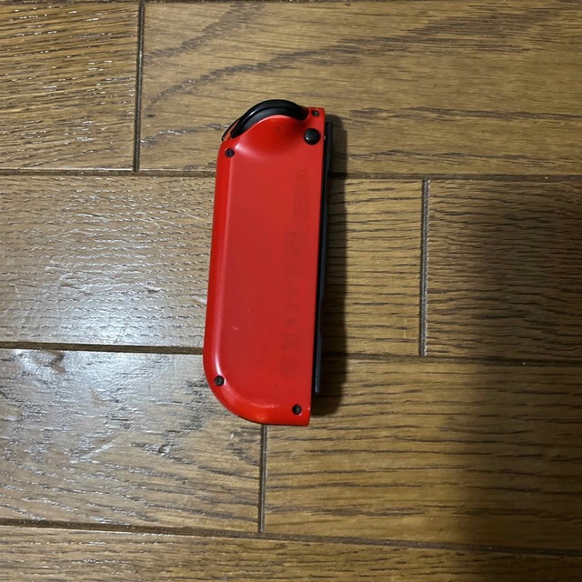 Joy-Con 右　ジャンク エンタメ/ホビーのゲームソフト/ゲーム機本体(家庭用ゲーム機本体)の商品写真