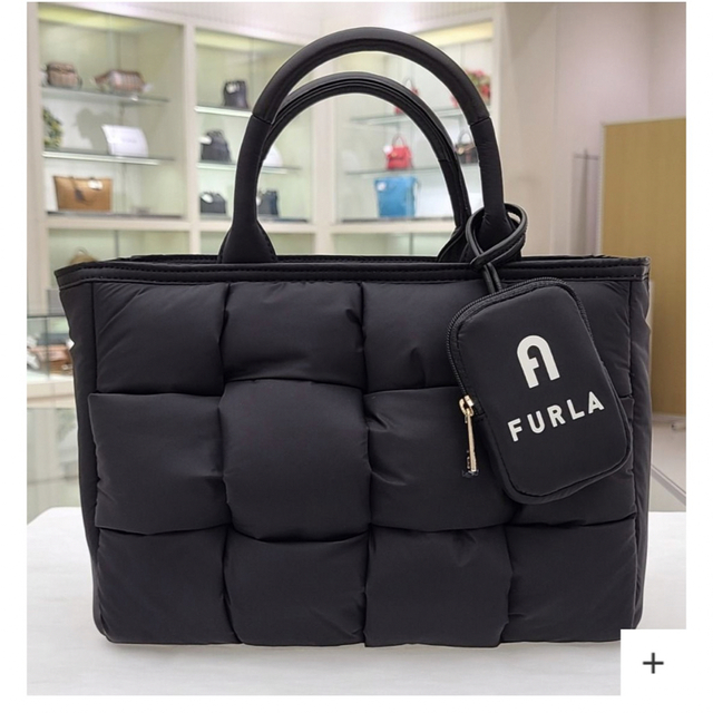 Furla(フルラ)のタピ様専用 Furla フルラ オポチュニティ ナイロン トートバッグ レディースのバッグ(トートバッグ)の商品写真