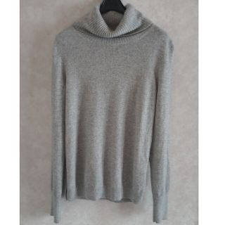 ユニクロ(UNIQLO)のカシミヤ 　タートルニット　グレー　ユニクロ　XL(ニット/セーター)