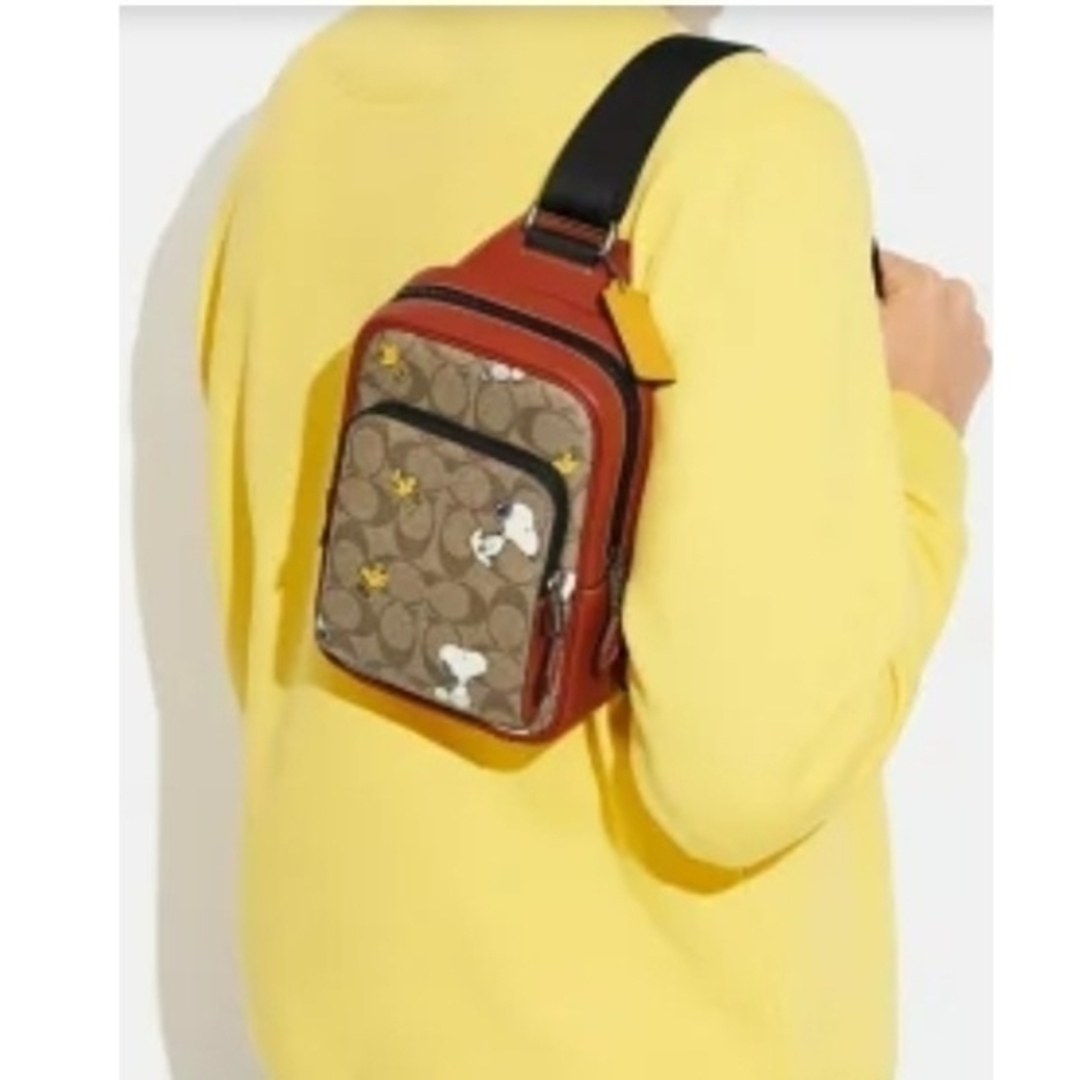 COACH(コーチ)の専用　COACH　スヌーピー　シグネチャー　ボディバッグ メンズのバッグ(ボディーバッグ)の商品写真