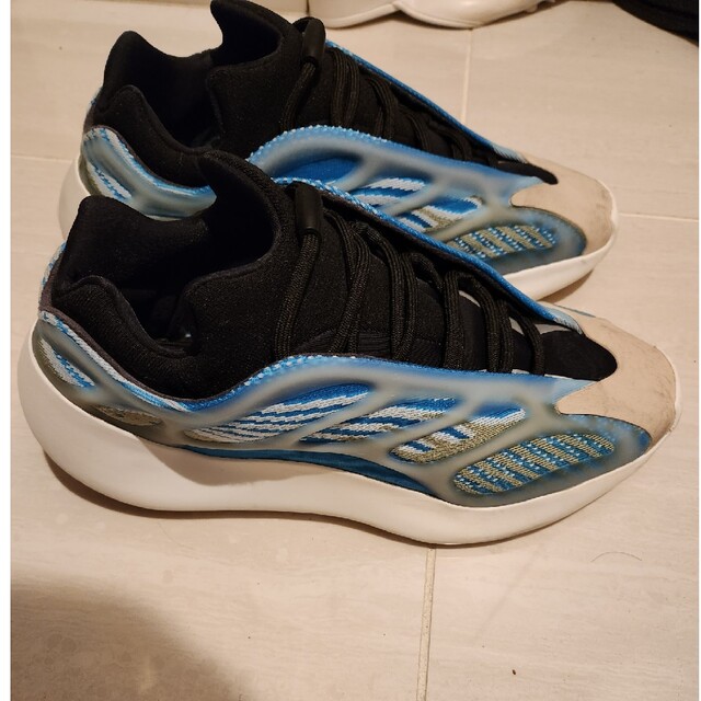 adidas YEEZY 700 V3 ARZARETH メンズの靴/シューズ(スニーカー)の商品写真