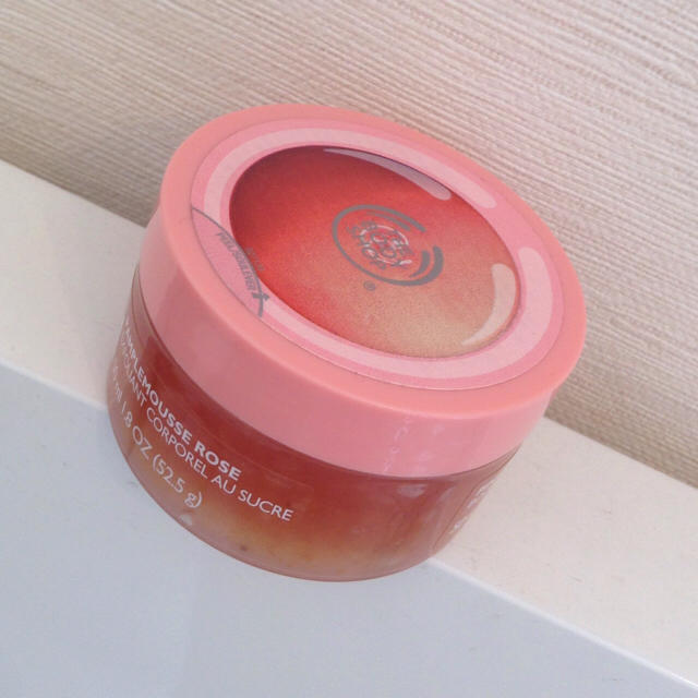 THE BODY SHOP(ザボディショップ)のTHE BODY SHOP ピンクグレープフルーツ ボディスクラブ 50ml コスメ/美容のボディケア(ボディスクラブ)の商品写真