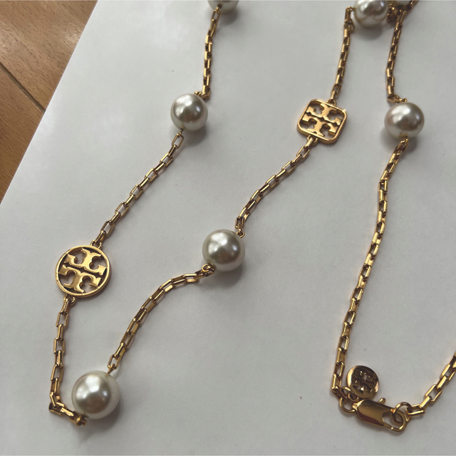 Tory Burch(トリーバーチ)のTory Burch パール ロング ネックレス トリーバーチ レディースのアクセサリー(ネックレス)の商品写真