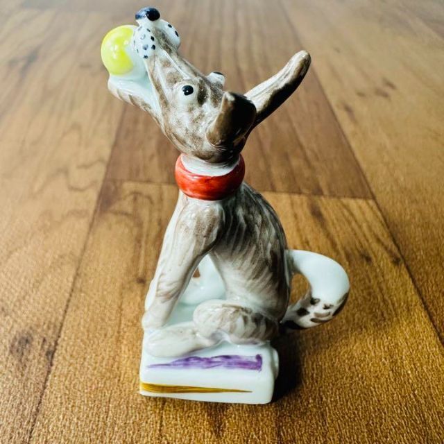 安売り Meissen 手びねり 干支シリーズ 戌 犬 フィギュリン