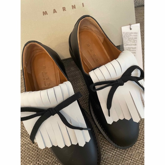 Marni(マルニ)のマルニ MARNI 靴　フリンジ取り外し可能　36 レディースの靴/シューズ(ローファー/革靴)の商品写真