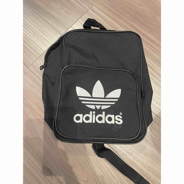 adidas(アディダス)のキッズ　リュック　adidas キッズ/ベビー/マタニティのこども用バッグ(リュックサック)の商品写真