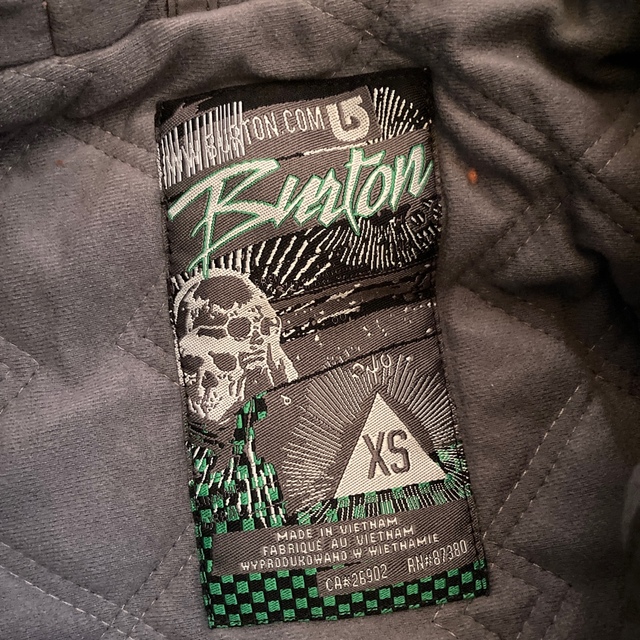 BURTON(バートン)のバートン  スノーウエア　スキー　スノーボード　XS スポーツ/アウトドアのスキー(ウエア)の商品写真