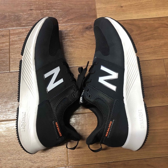 New Balance(ニューバランス)の【専用】ニューバランス　UA900 ブラック メンズの靴/シューズ(スニーカー)の商品写真