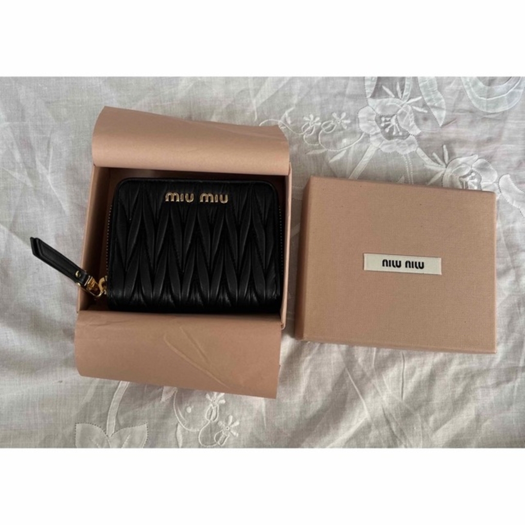 miumiu 二つ折財布 ファスナー 希少 黒 新品 - 財布