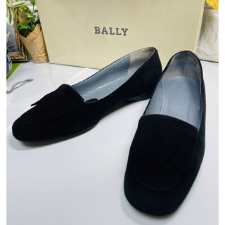 バリー(Bally)のBally バリー　黒スエード　ローファー　23(ローファー/革靴)
