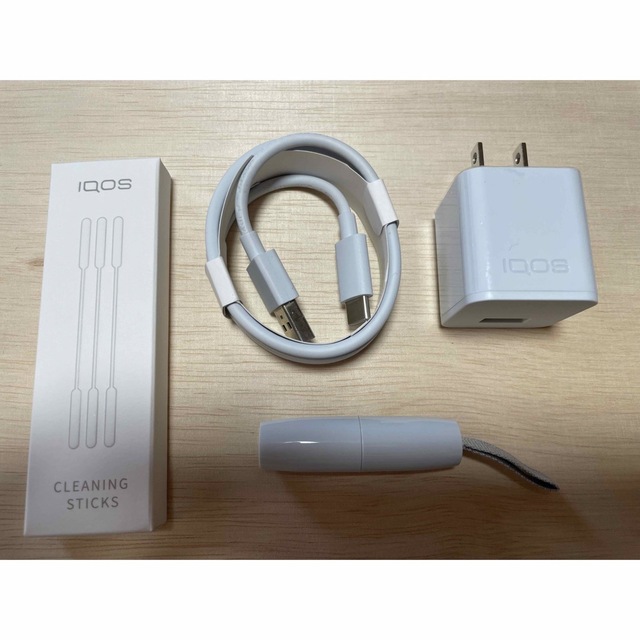 IQOS(アイコス)の【値下げ!!】IQOS3.0DUO 付属品一式① メンズのファッション小物(タバコグッズ)の商品写真