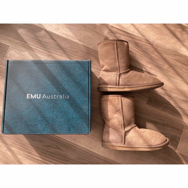 EMU Australia(エミュオーストラリア)のEMU エミュー　ムートン　25㎝　 レディースの靴/シューズ(ブーツ)の商品写真