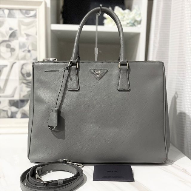 PRADA - プラダ　サフィアーノラックス　グレー　2way　ハンドバッグ　美品☆