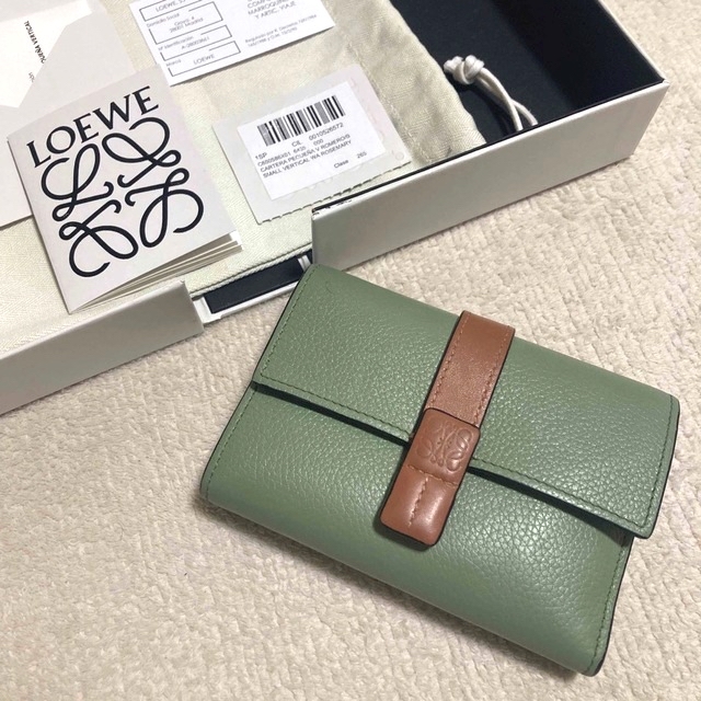 LOEWE 三つ折り財布 スモールヴァーティカルウォレット-
